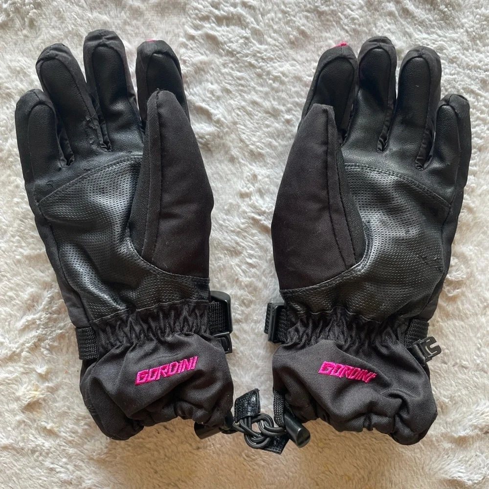 Gordini Black and Pink Winter Gloves